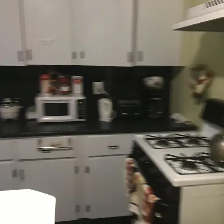 Guest house 5 min. from JFK